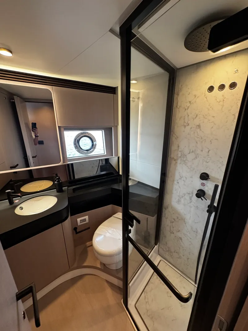 Slide: The Image of Azimut S7 2026 - 6084697