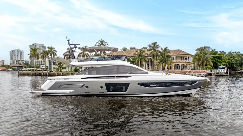 Slide: The Image of Azimut S7 2026 - 8065418