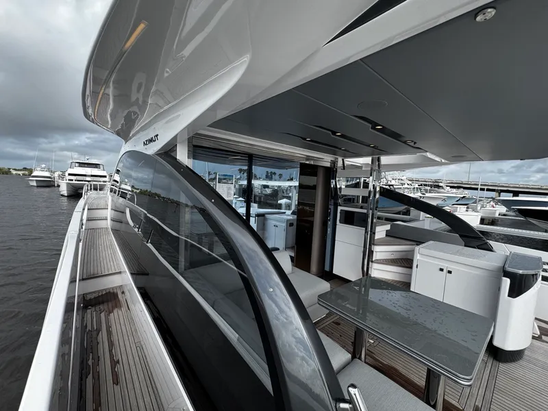 Slide: The Image of Azimut S7 2026 - 6084657