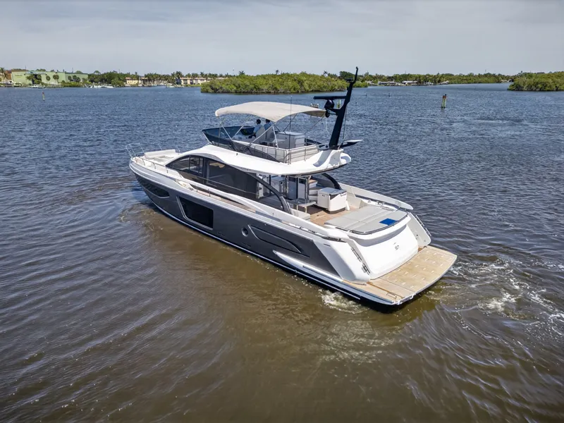 Slide: The Image of Azimut S7 2026 - 7227086