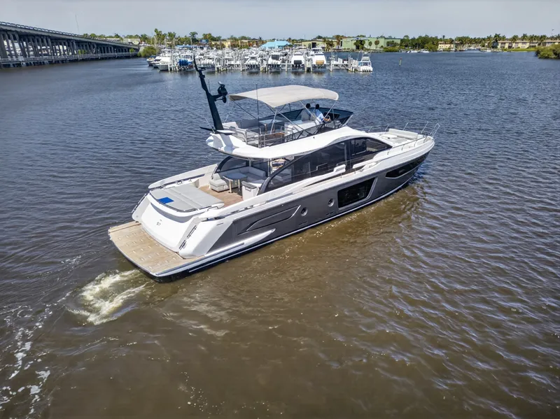 Slide: The Image of Azimut S7 2026 - 7227092