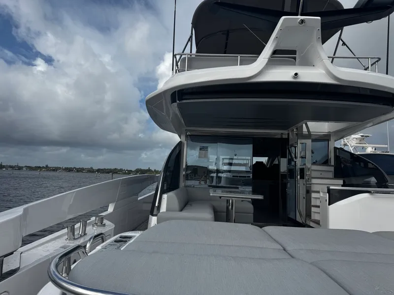 Slide: The Image of Azimut S7 2026 - 6084658