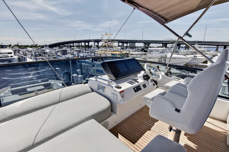 Slide: The Image of Azimut S7 2026 - 7227104