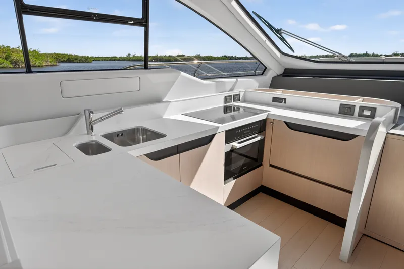 Slide: The Image of Azimut S7 2026 - 7227145