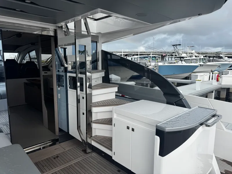 Slide: The Image of Azimut S7 2026 - 6084661