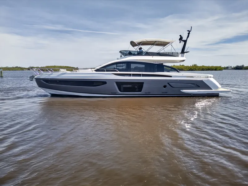 Slide: The Image of Azimut S7 2026 - 7227088