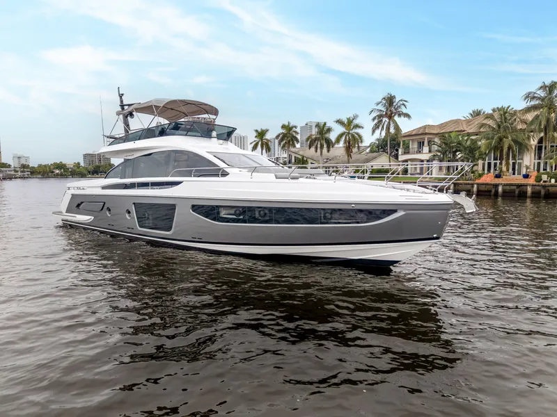 Slide: The Image of Azimut S7 2026 - 8065419