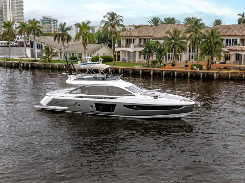 Slide: The Image of Azimut S7 2026 - 8065429