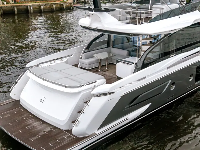 Slide: The Image of Azimut S7 2026 - 8065425