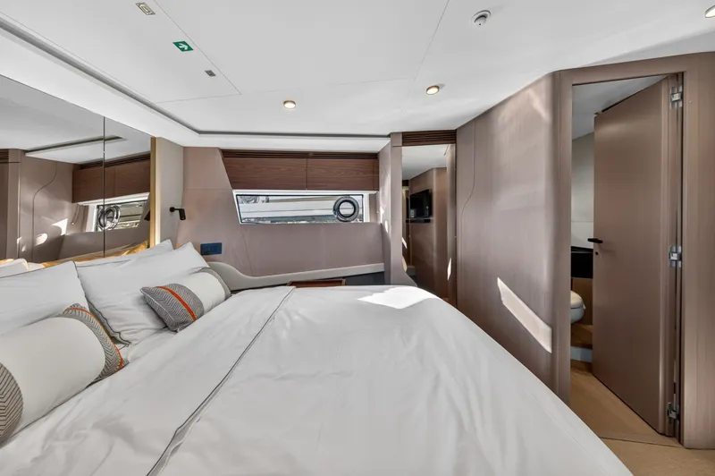 Slide: The Image of Azimut S7 2026 - 7227173