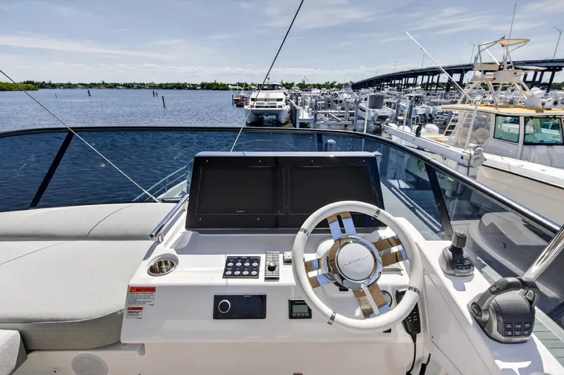 Slide: The Image of Azimut S7 2026 - 7227105