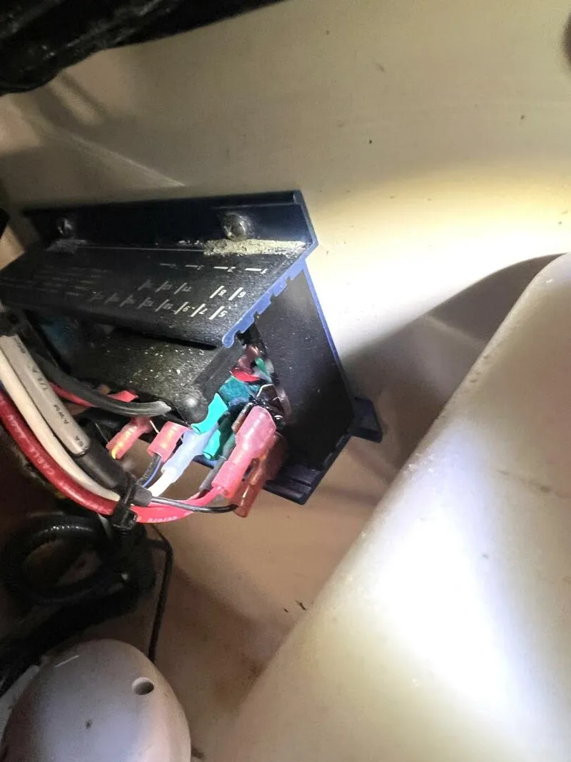 Slide: The Image of Pearson 35 1974 - 5965678