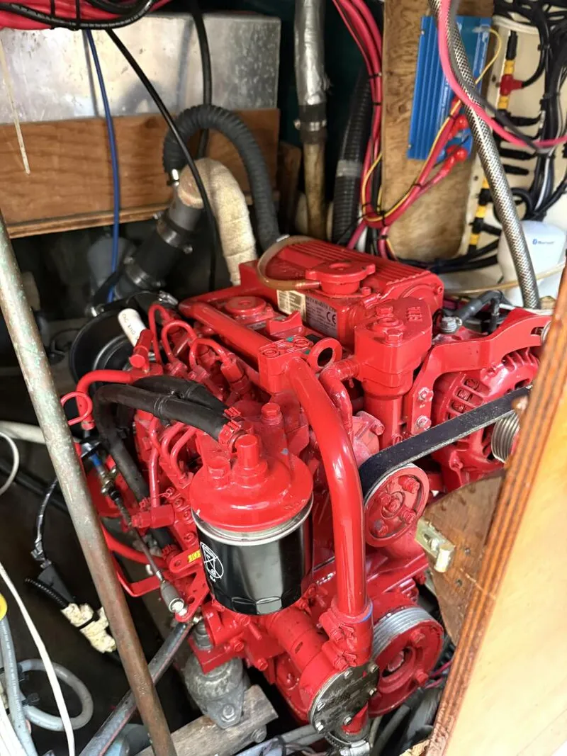 Slide: The Image of Pearson 35 1974 - 5965642