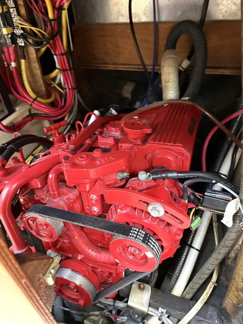 Slide: The Image of Pearson 35 1974 - 5965637