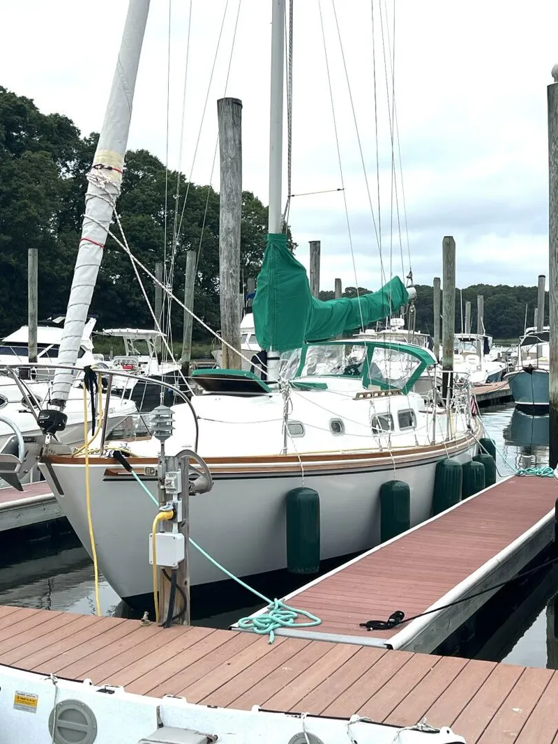 Slide: The Image of Pearson 35 1974 - 5965577