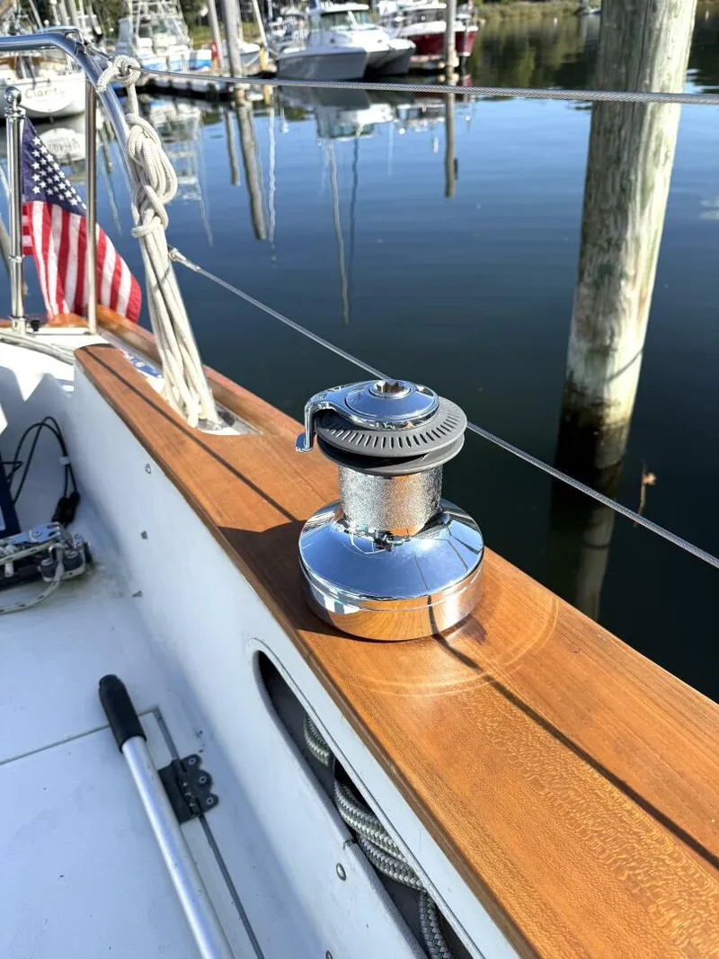 Slide: The Image of Pearson 35 1974 - 5965633