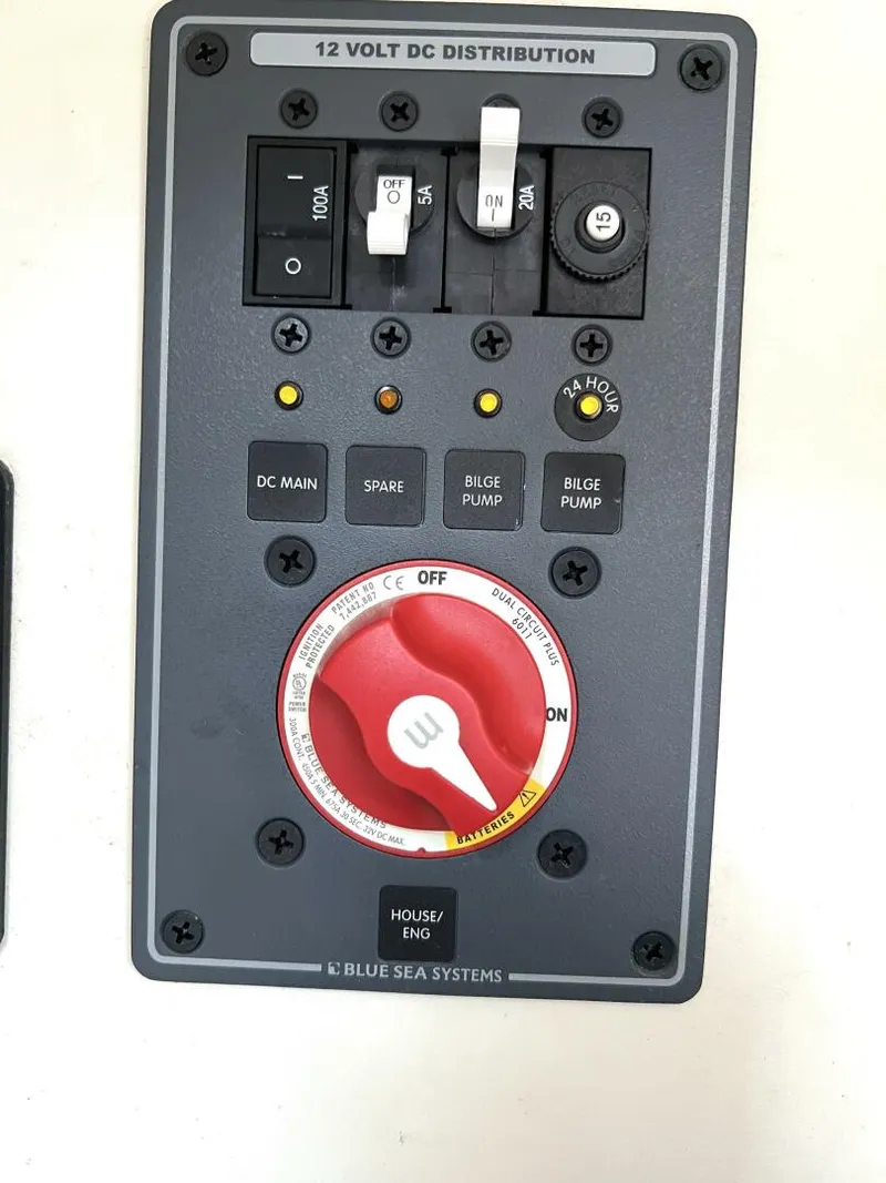 Slide: The Image of Pearson 35 1974 - 5965688