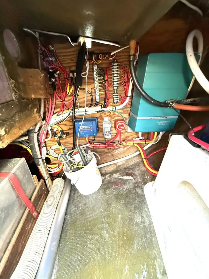 Slide: The Image of Pearson 35 1974 - 5965599