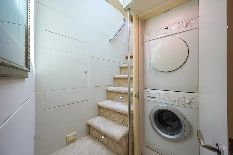 Slide: The Image of Lazzara 80 WILLYN - Office Laundry 2007 Lazzara 80 Flybridge Motoryacht WILLYN - 5962862