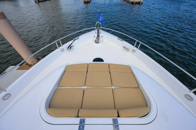 Slide: The Image of Lazzara 80 WILLYN - Bow 2007 Lazzara 80 Flybridge Motoryacht WILLYN - 5964992