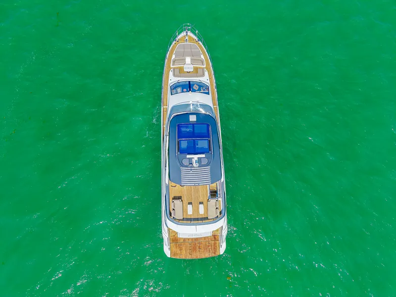 Slide: The Image of Azimut 78 FLY 2025 - 5963035