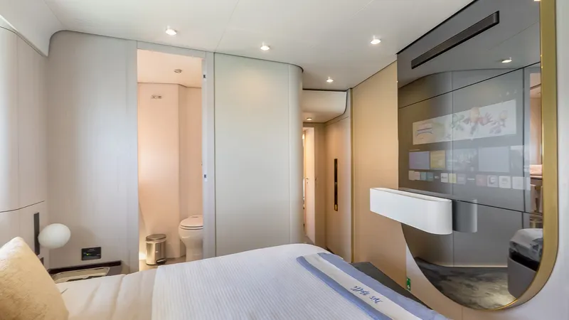 Slide: The Image of Azimut 78 FLY 2025 - 5963057