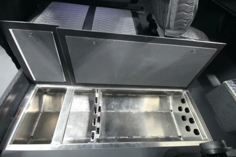 Slide: The Image of Weldcraft 240 Ocean King 2027 - 7380077