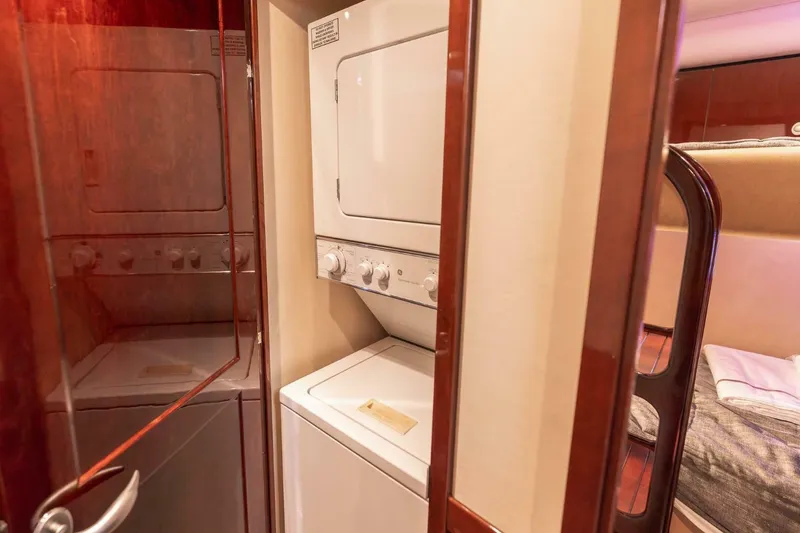 Slide: The Image of Sea Ray 58 Sedan Bridge 2008 - 5964156