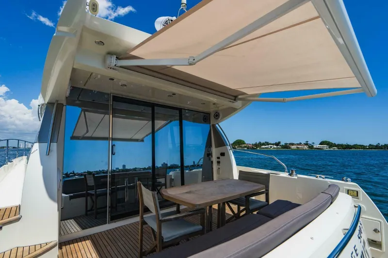 Slide: The Image of Prestige 500S 2018 - 5964240