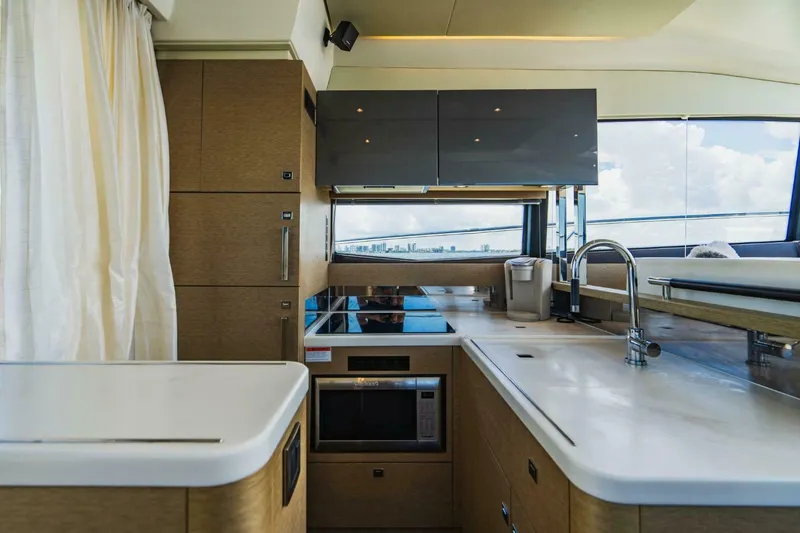 Slide: The Image of Prestige 500S 2018 - 5964252