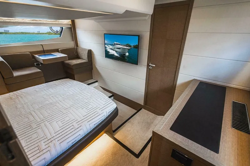 Slide: The Image of Prestige 500S 2018 - 5964269