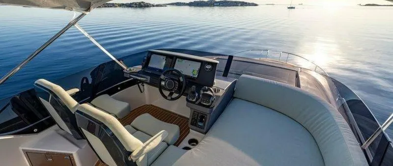 Slide: The Image of Nimbus 495 Flybridge Flybridge 2026 Nimbus 495 Flybridge - 5963853