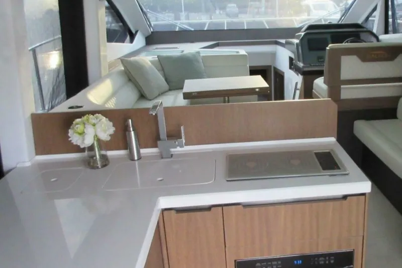 Slide: The Image of Galeon 470 Sky 2019 - 5964331