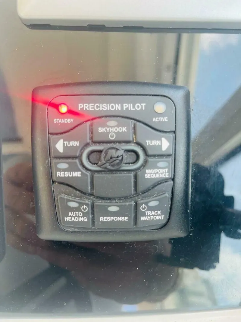 Slide: The Image of Sea Ray 450 Sundancer 2010 - 5964439