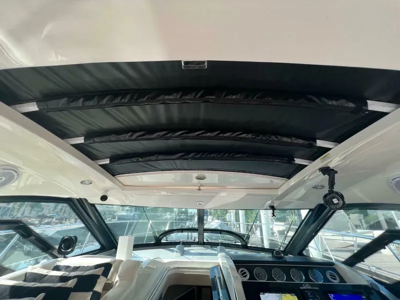 Slide: The Image of Sea Ray 410 Sundancer 2014 - 5964473