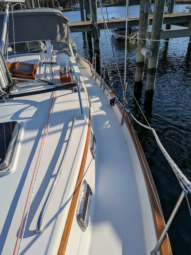 Slide: The Image of Side Deck - 5966320