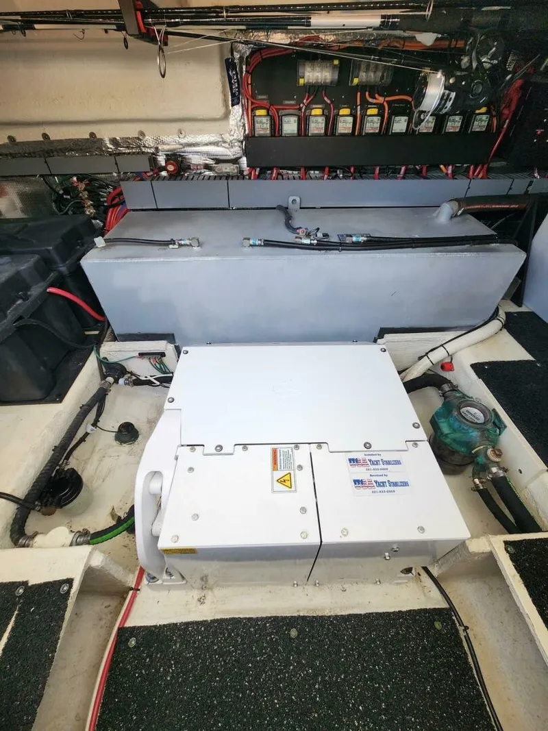 Slide: The Image of Regal 38XO 2020 - 5964541