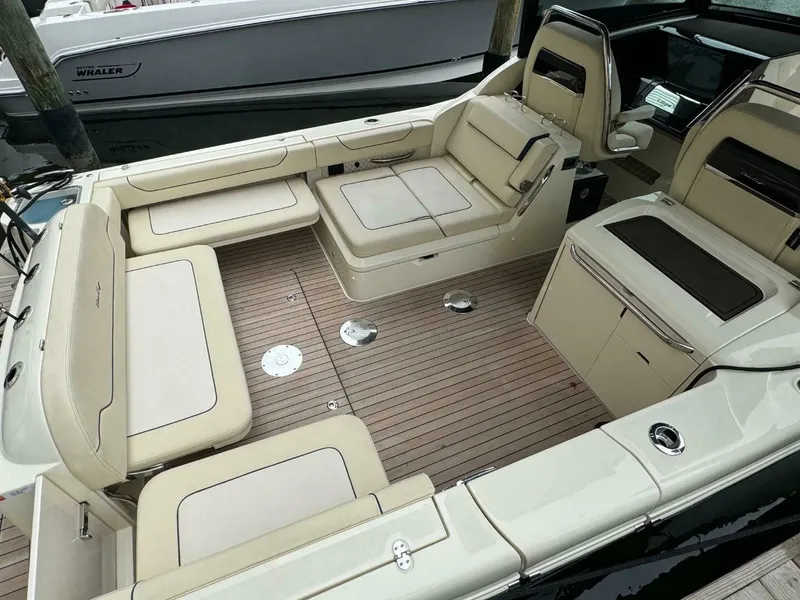 Slide: The Image of Chris-Craft Calypso 35 2022 - 5964555