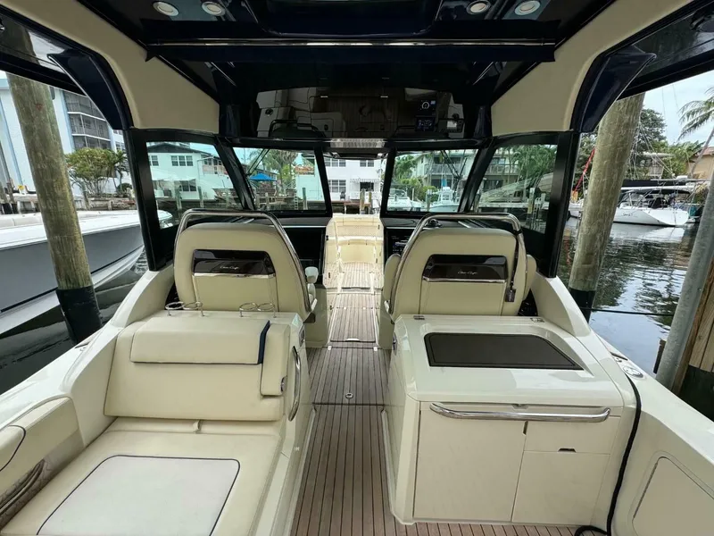 Slide: The Image of Chris-Craft Calypso 35 2022 - 5964559