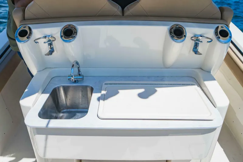 Slide: The Image of Scout 305 LXF 2022 - 5964643