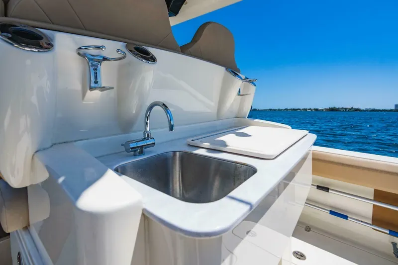 Slide: The Image of Scout 305 LXF 2022 - 5964644