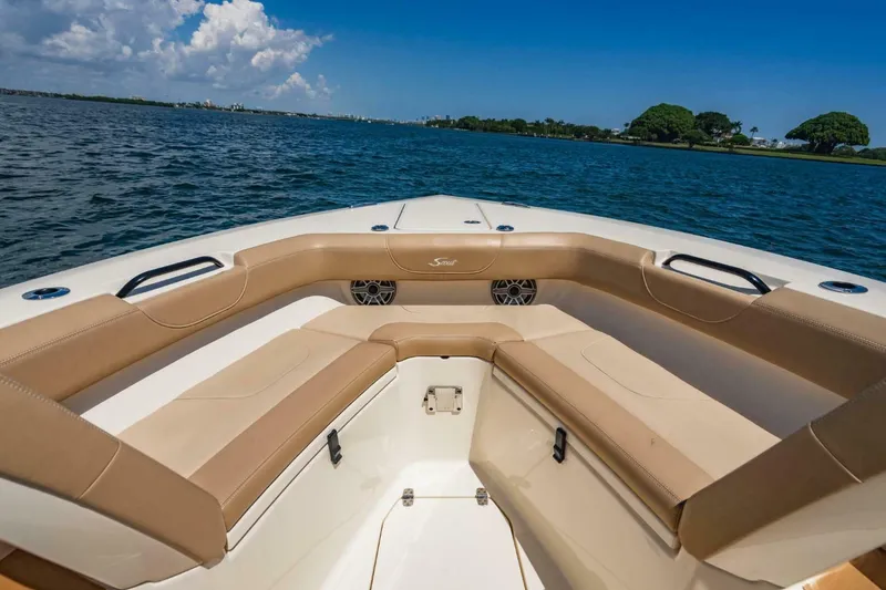 Slide: The Image of Scout 305 LXF 2022 - 5964653