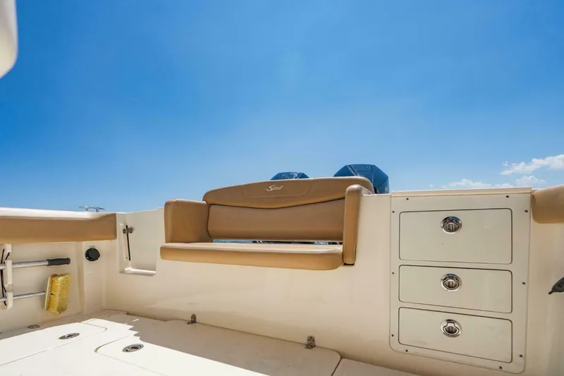 Slide: The Image of Scout 305 LXF 2022 - 5964636