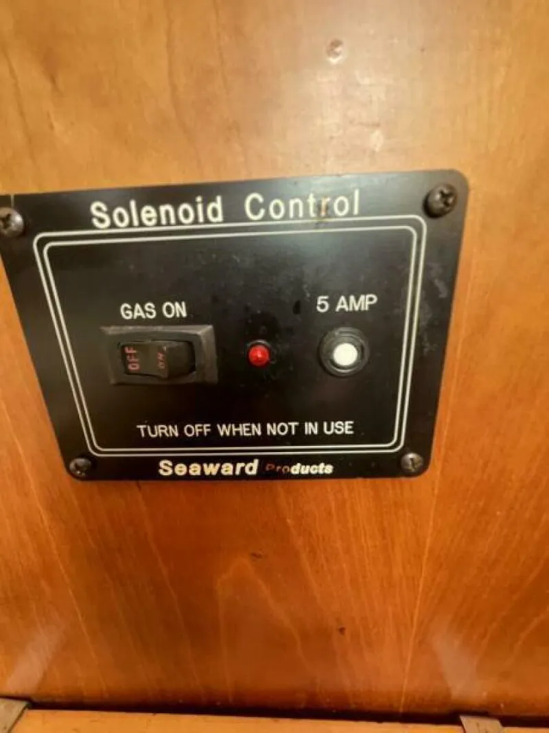 Slide: The Image of Mainship 34 2005 - 5983717