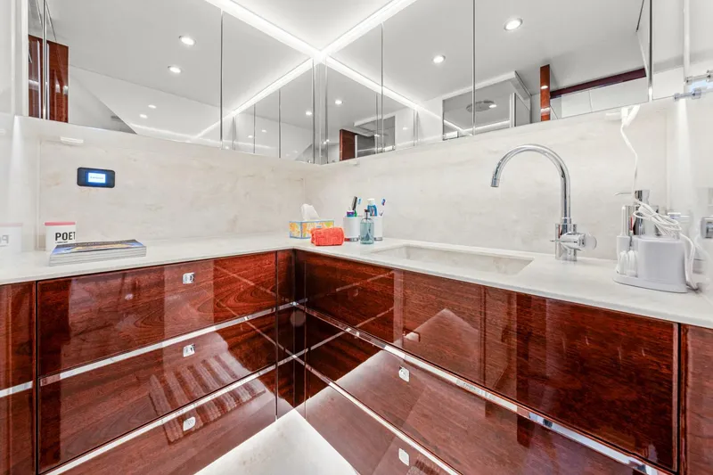 Slide: The Image of Steeler 60S 2021 - 5964836