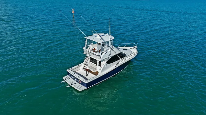 Slide: The Image of 2013 Tiara Yachts 3900 Convertible - Profile - 5965883