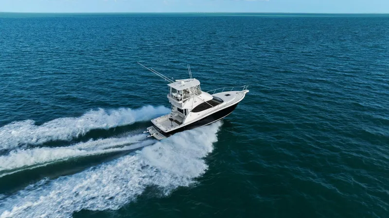 Slide: The Image of 2013 Tiara Yachts 3900 Convertible - Profile  - 5965890