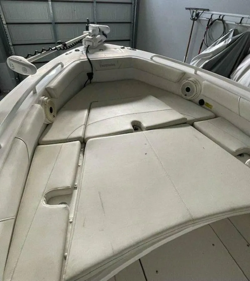 Slide: The Image of Everglades 243 Center Console 2020 - 5965065