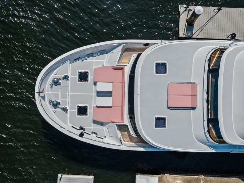 Slide: The Image of 2024 Marlow 90 V - Artemis II - 6004751