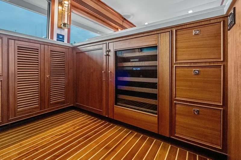 Slide: The Image of 2024 Marlow 90 V - Artemis II - 6002623